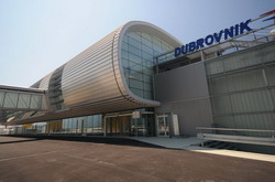 Dubrovnik Airport transfer by Mercedes E-class, S-class or minivan Viano-Vito Dubrovnik Airport transfer by Mercedes E-class, S-class or minivan Viano-Vito