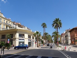Hyères traslado en Mercedes de la categoría E, traslado en Mercedes de la categoría S, VITO, VIANO Hyères traslado en Mercedes de la categoría E, traslado en Mercedes de la categoría S, VITO, VIANO