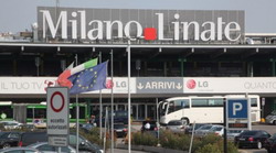 Milan Airport Linate Taxi and chauffeur service on Mercedes V class, transfer by Mercedes Sclass, Minivan or VIANO Milan Airport Linate Taxi and chauffeur service on Mercedes V class, transfer by Mercedes Sclass, Minivan or VIANO